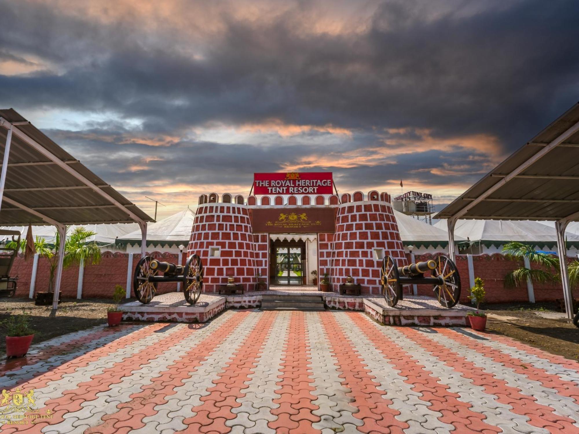 The Royal Heritage Tent Resort- Statue Of Unity Kevadia Buitenkant foto
